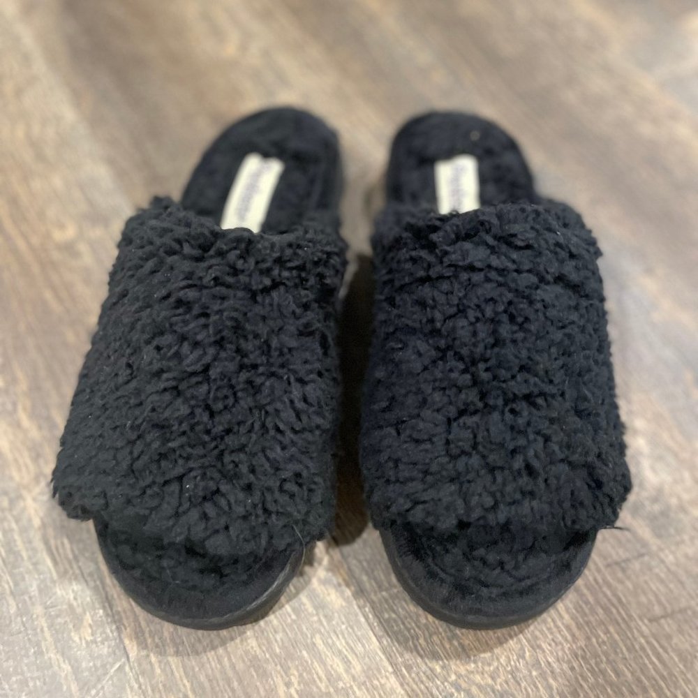 Dearfoam Women's Black Teddy Slide Slippers, Size Small 5-6